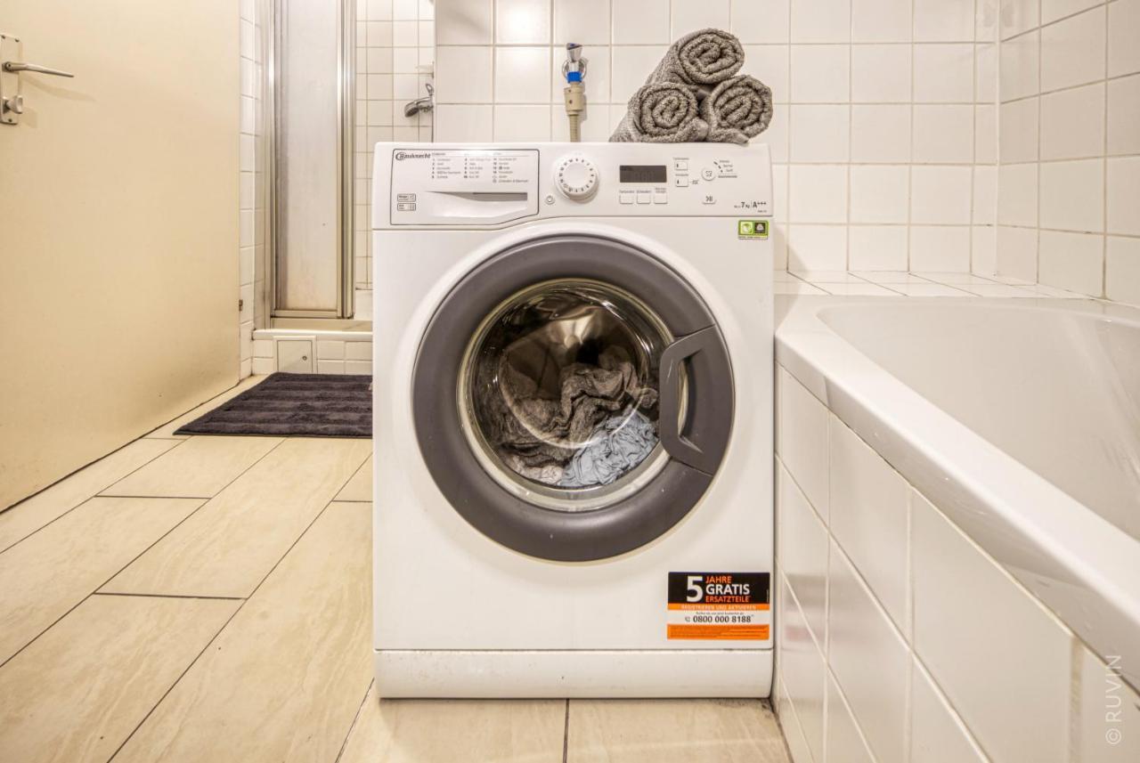 Appartement City With Netflix, Central And Near Metro, 8 *